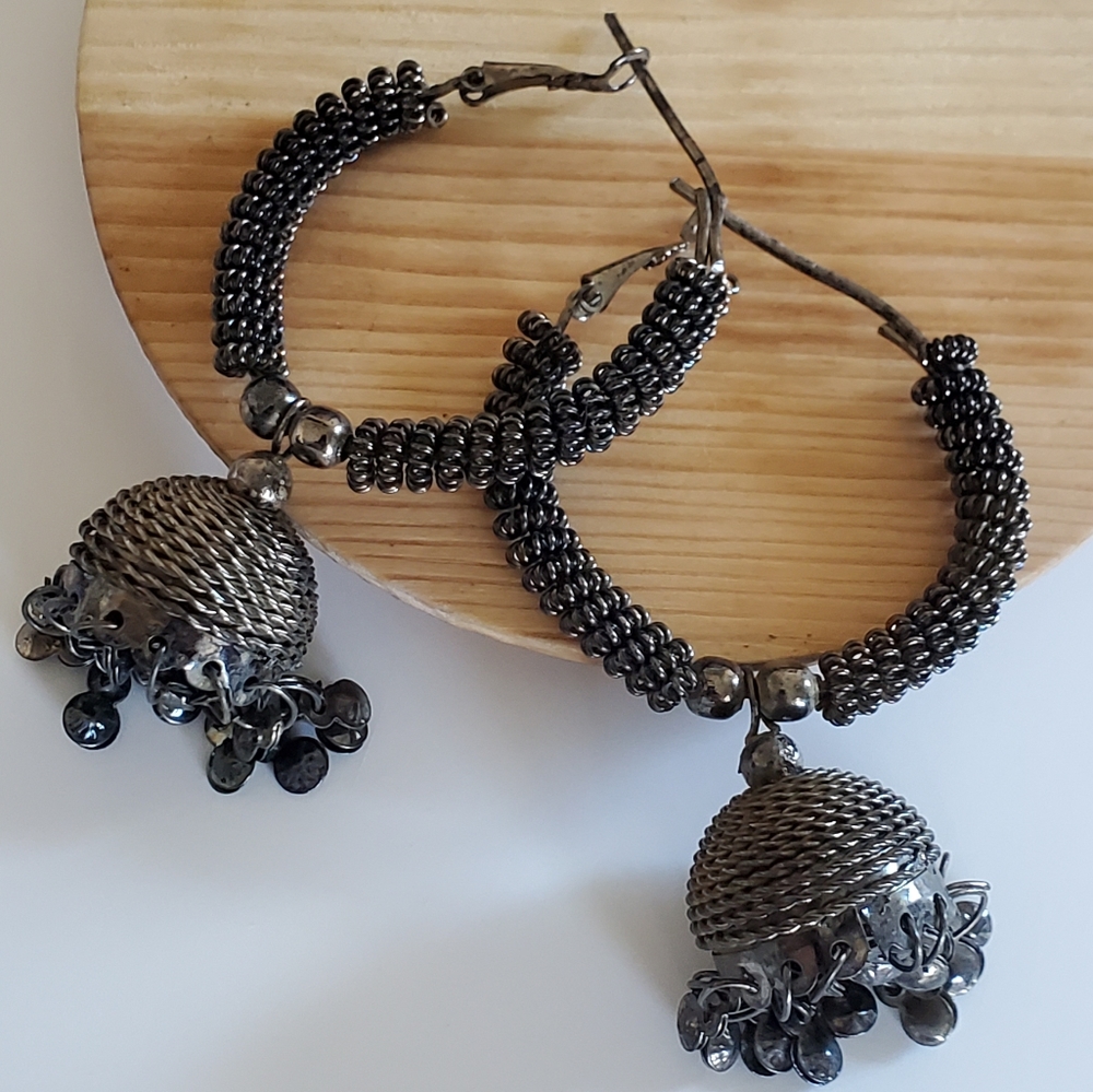 Earrings NWOT